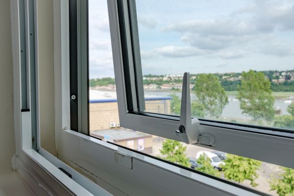 Cost of Casement Window Repair in Van Nuys