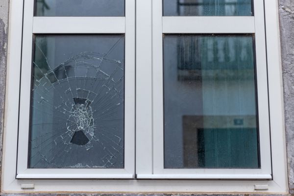 Cost of Residential Window Repair in Van Nuys