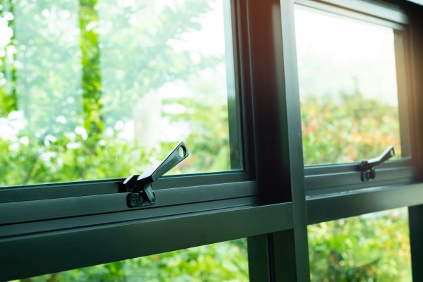 Cost of Window Crank Replacement in Van Nuys