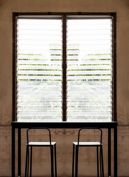 Cost of Louvre Window Repair in Van Nuys