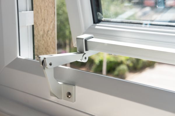 Cost of Hinged Window Repair in Van Nuys